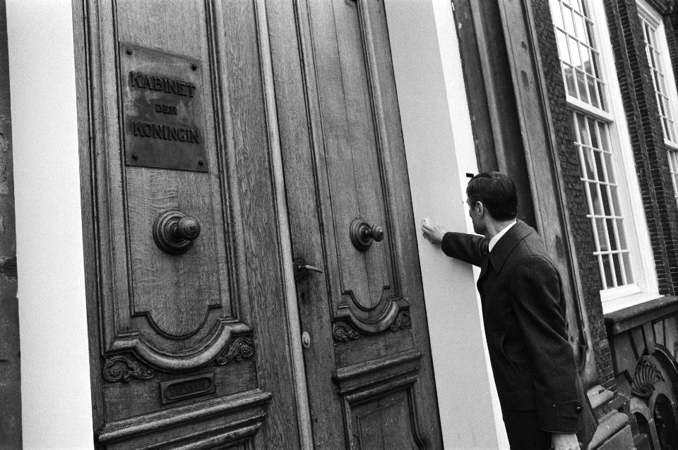 Kabinetsformatie Van Agt bij Kabinet der Koningin (serie), Bestanddeelnr 929-4730