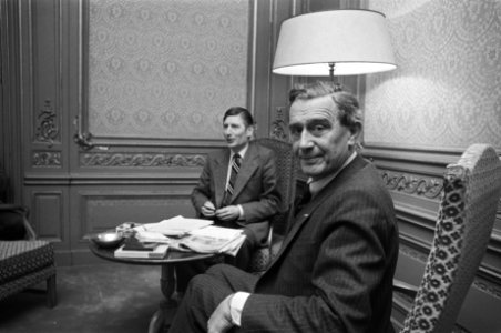 Kabinetsformatie Van Agt (l) en de heer D S Tuinman (VVD), Bestanddeelnr 929-4761