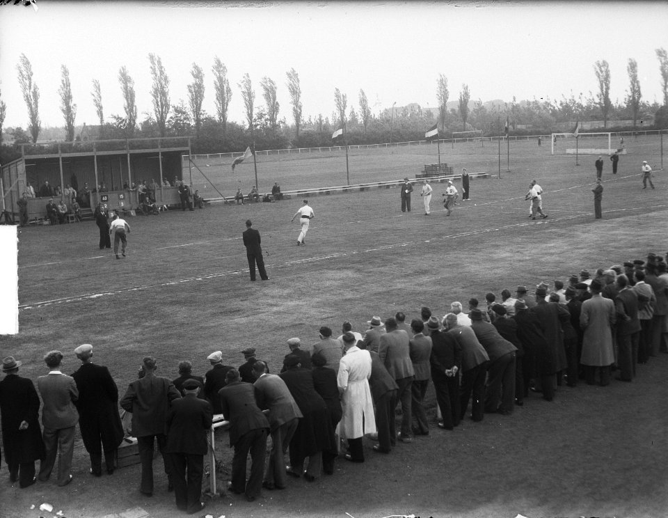 Kaatsen Nederland - Belgie in Sneek, Bestanddeelnr 904-0188