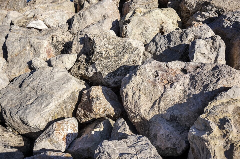 Sea structure steinig