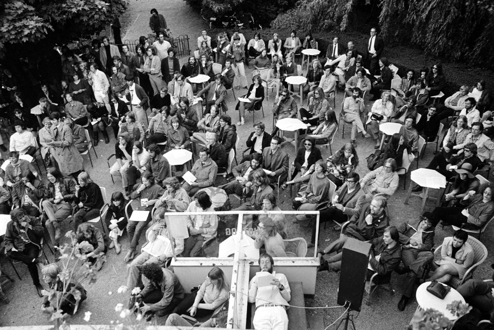 Kabouters hielden vergadering in Vondelpark overzicht, Bestanddeelnr 923-5729