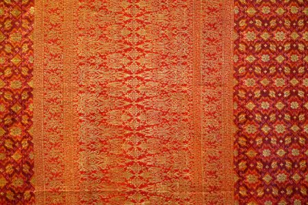 Kain limar songket bertabur (hip wrapper), Malaysian people, Malaya, Terengganu, mid 19th century AD, silk, metal-wrapped silk, view 2 - Textile Museum, George Washington University - DSC09788