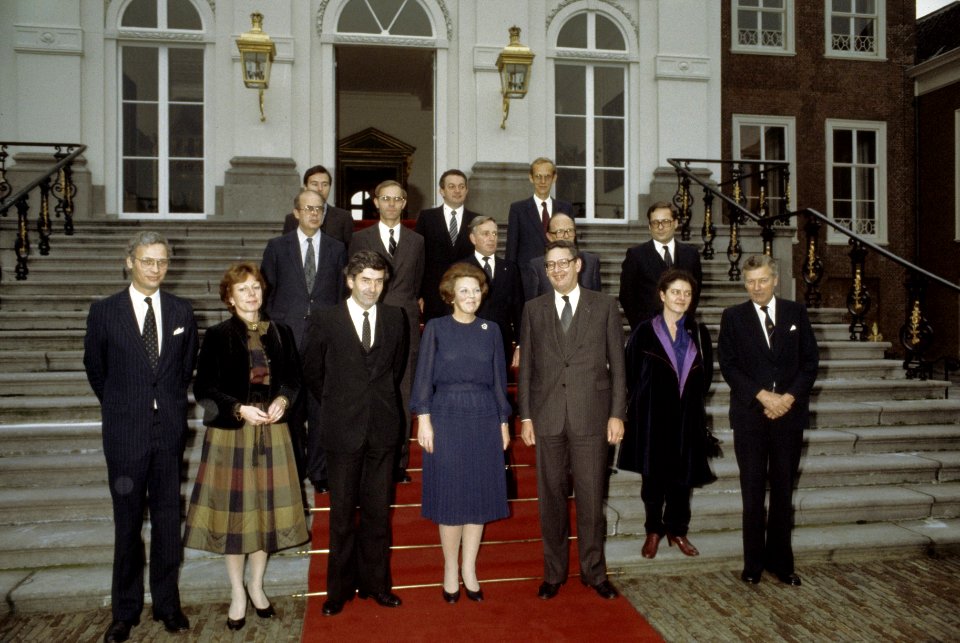 Kabinet-Lubbers beëdigd op Paleis Huis ten Bosch in Den Haag door koningin Beatr, Bestanddeelnr 253-8777