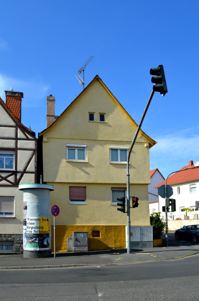 Köppern, Zum Köpperner Tal 1 (1)