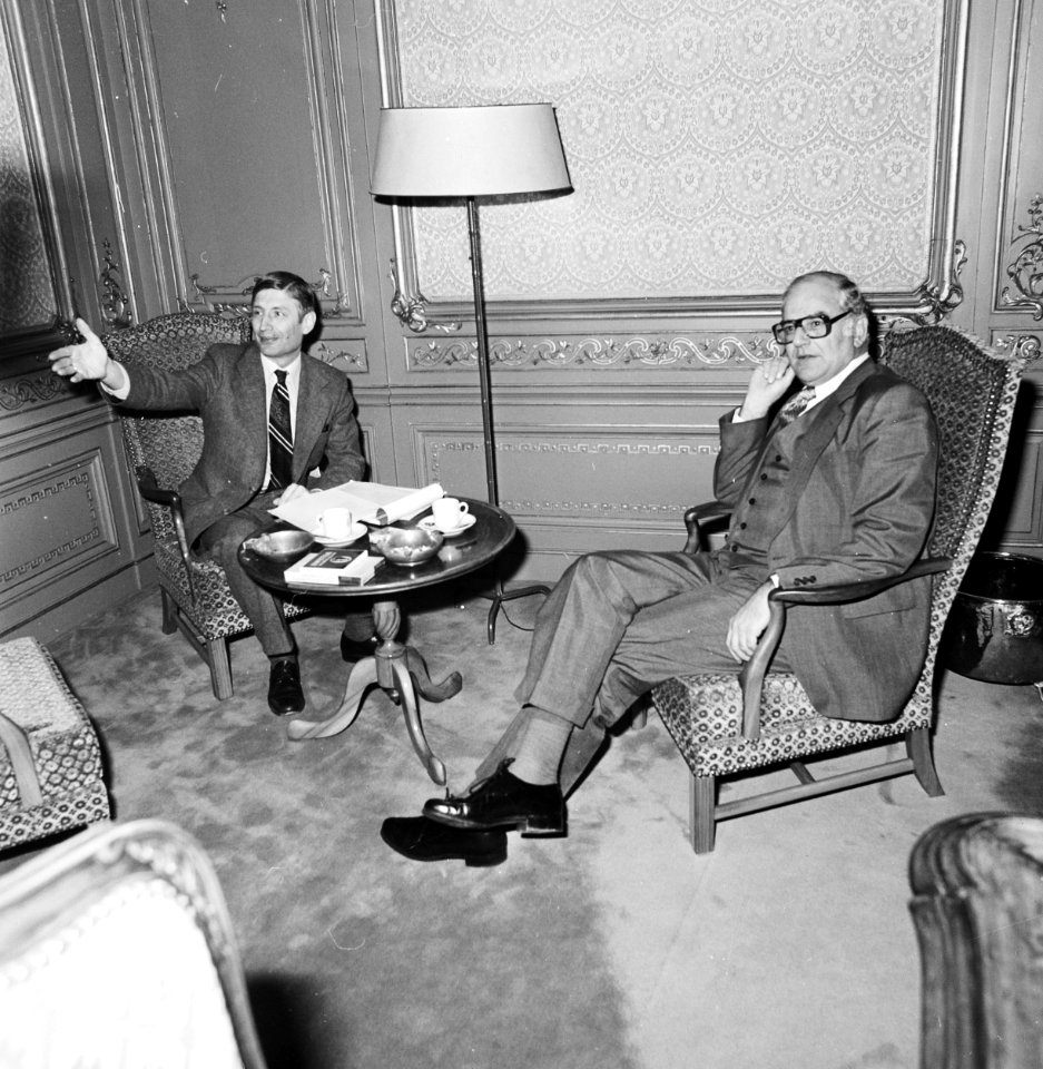Kabinetsformatie Van Agt (l) met Van der Stee, Bestanddeelnr 929-4766