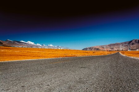 Highway lalu wetland nyainqentanglha