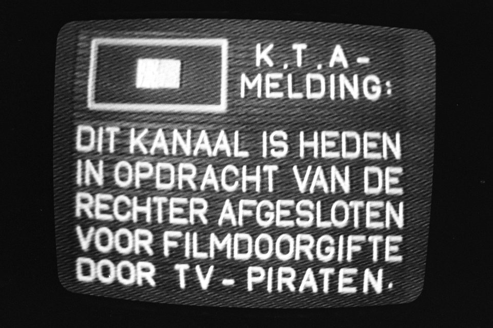 Kabeltelevisie, doorgifte, afsluiting, lokale televisie, Bestanddeelnr 931-7287