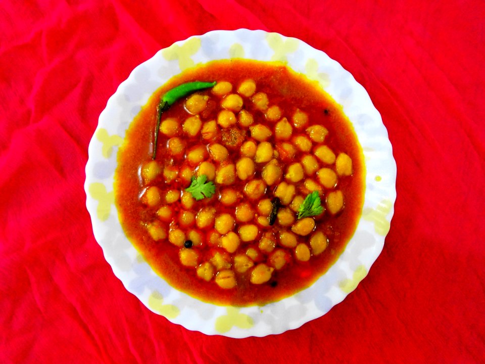 Kabuli Cholay Ka Salan