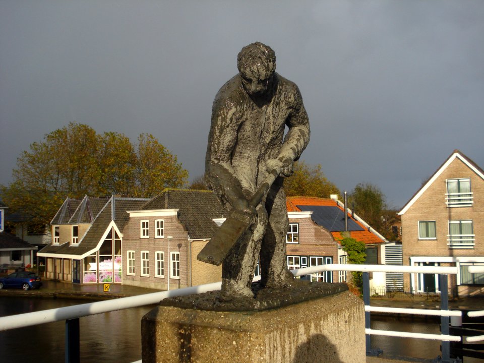 Kaag woubrugge kunstwerk veenarbeider