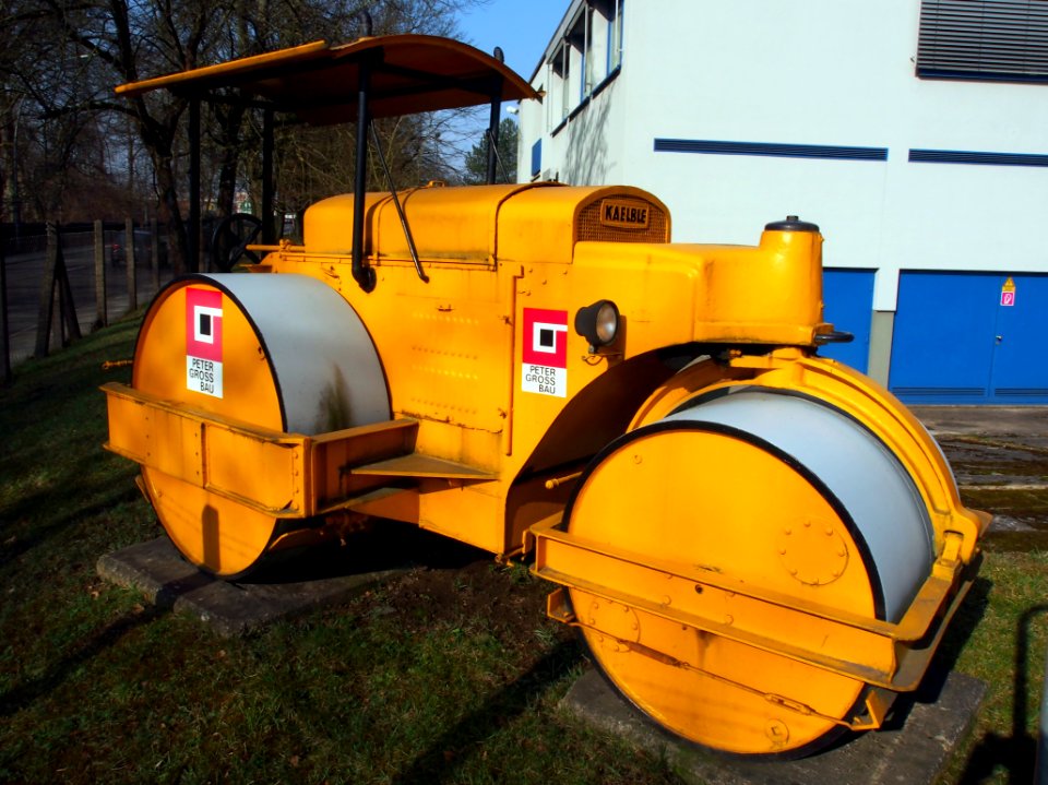 Kaelble Roadroller pic1