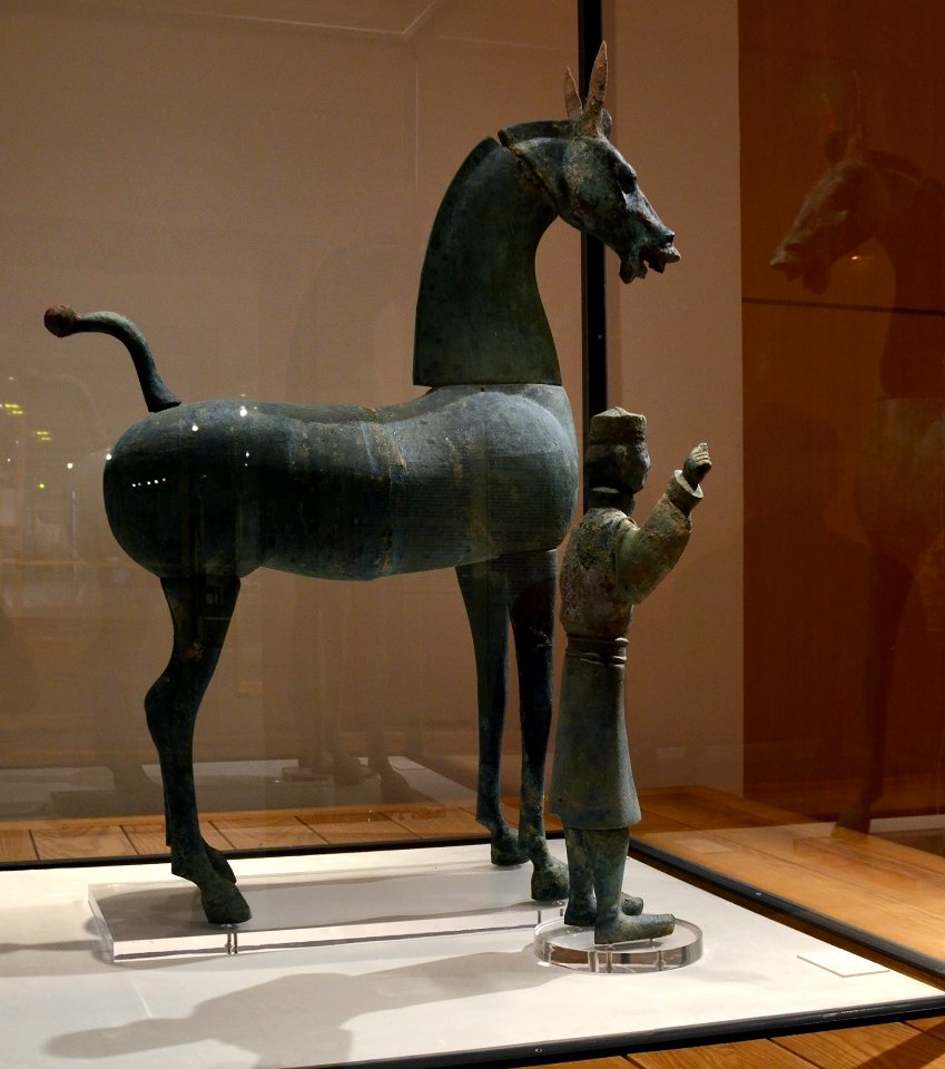 Köln Museum für Ostasiatische Kunst 03012015 Horse Eastern Han Dynasty 1