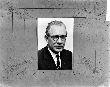 Kai Uwe von Hassel , minister van Defensie West-Duitsland, Bestanddeelnr 914-9498