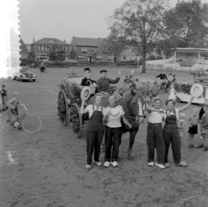 Kaasmarkt Bodegraven 75 jaar . Historische optocht, Bestanddeelnr 908-9334