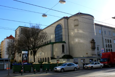 Königin des Friedens Quellenstrasse