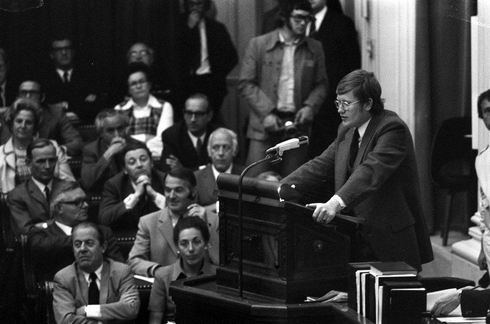Kabinet Den Uyl eerste keer in Tweede kamer voor afleggen regeringsverklaring, W, Bestanddeelnr 926-4394