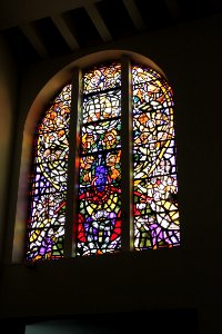 Königin des Friedens Fenster 1