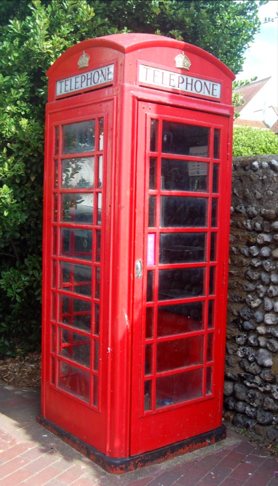 K6 Telephone Kiosk at Vicarage Lane, Rottingdean (NHLE Code 1381075) (August 2019)