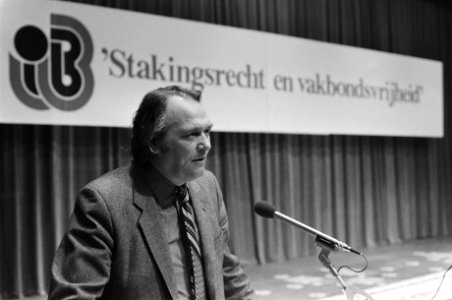 Kaderbijeenkomst Industriebond FNV over stakingsrecht Herman Bode tijdens toesp, Bestanddeelnr 930-7494