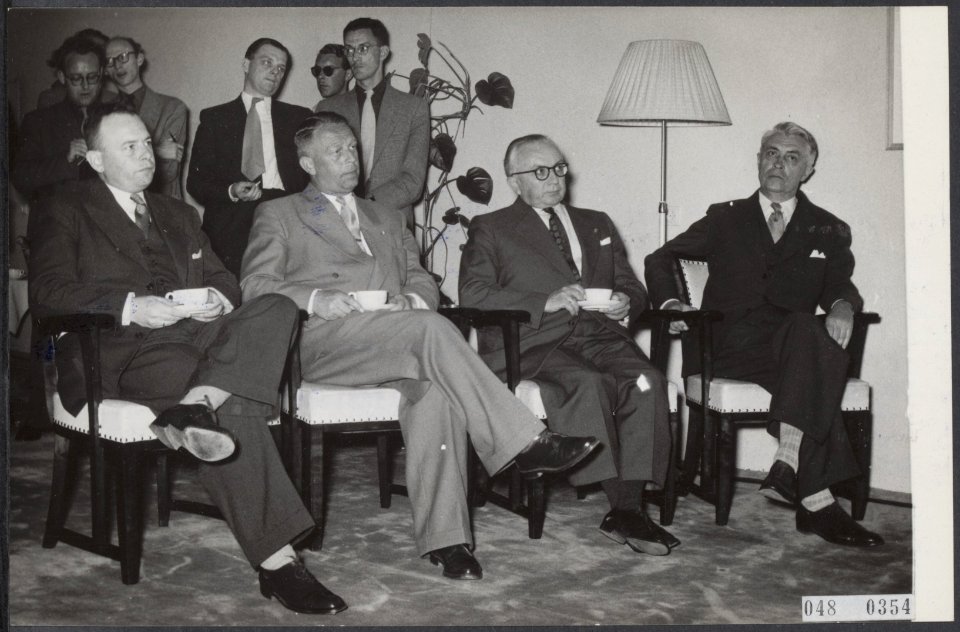 Jubilea, burgerluchtvaart, Lenstra G.A., Rombouts F.J.C., Dellaert U.F.M., Dekke, Bestanddeelnr 048-0354