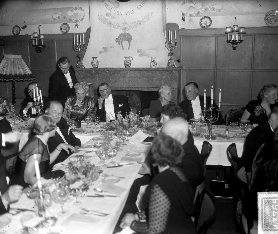 Jubileum A.W. Sijthoffs uitgeversmaatschappij Leiden, Bestanddeelnr 904-3765