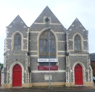 Jubilee Pentecostal Church, Somers Road, Southsea (August 2017) (2)