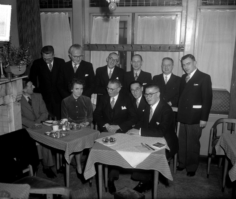 Jubileum A.W. Sijthoffs uitgeversmaatschappij Leiden, Bestanddeelnr 904-3763