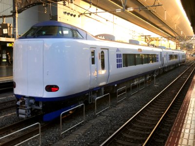 JR West Unit HA654 Kyoto Osaka side 20191109