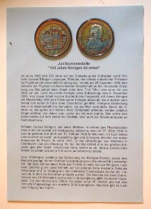 Jubilee medal, 100 years of X-rays - Röntgen-Gedächtnisstätte Würzburg - Würzburg, Germany - DSC04318
