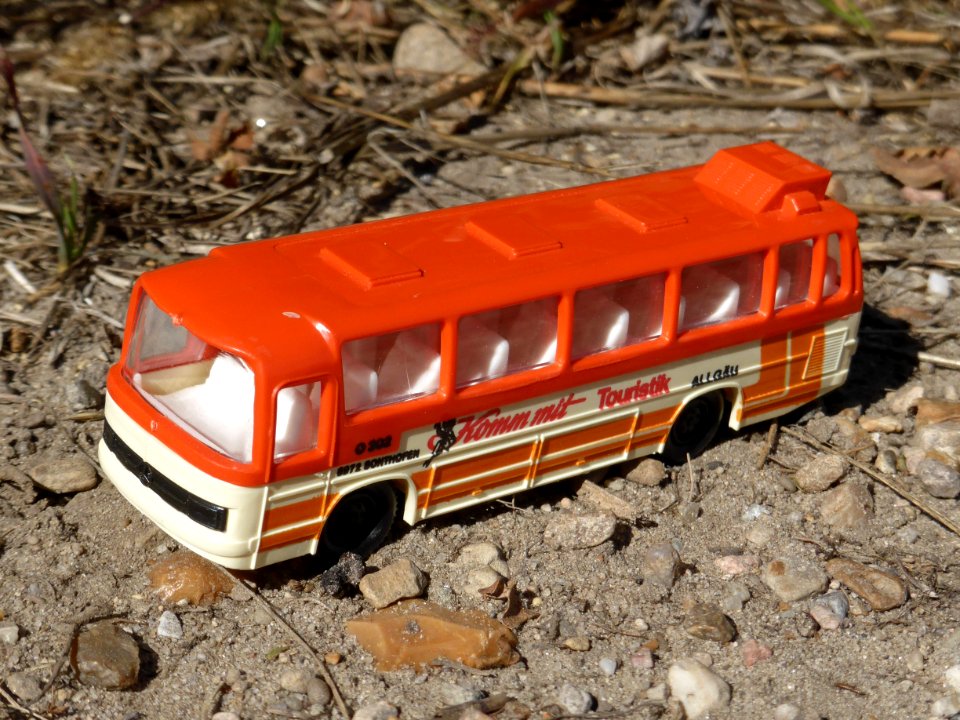 Joy-Toy Mercedes O302