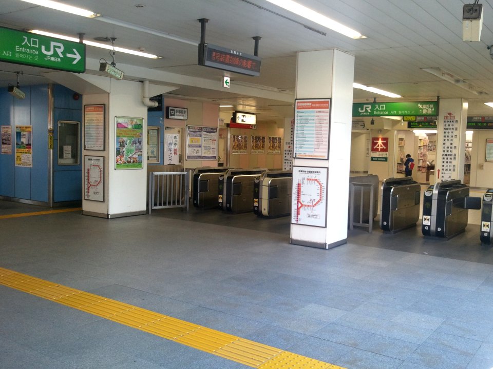 JR Minami-Nagareyama ticket gates 20121114