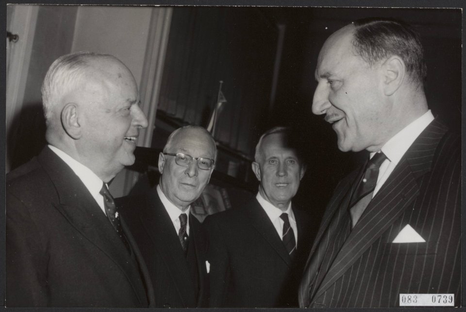 Jubilea, musea, recepties, ministers, Crone Ernst, Delprat Mr., Luns, J.A.M.H., , Bestanddeelnr 083-0739