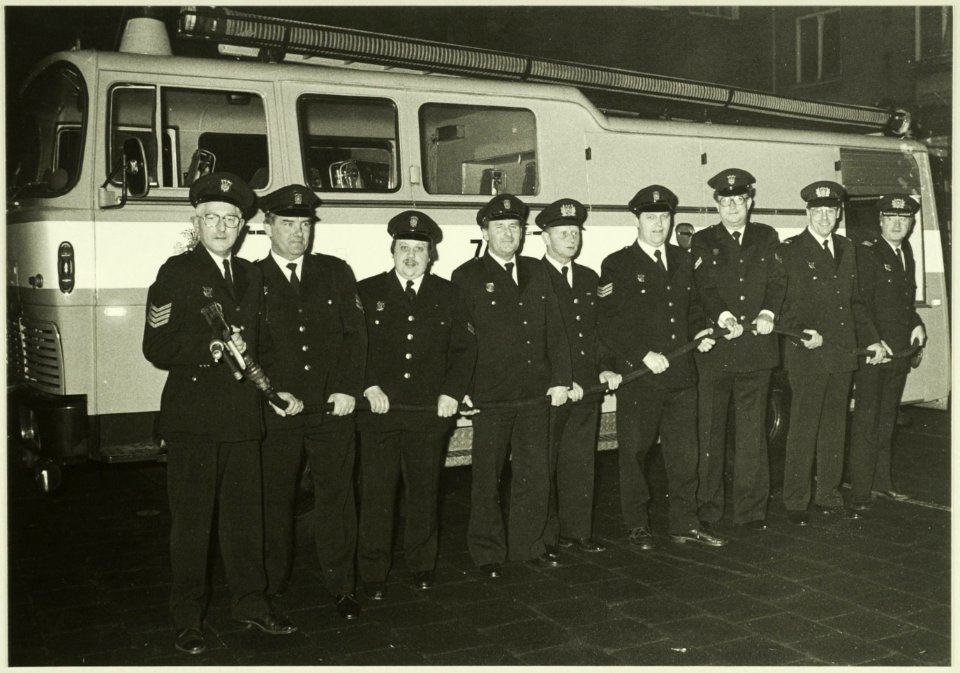 Jubilarissen bij de brandweer, NL-HlmNHA 5400464562