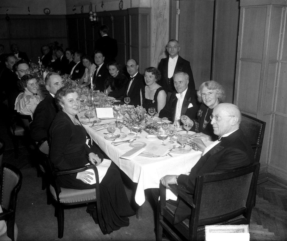 Jubileum A.W. Sijthoffs uitgeversmaatschappij Leiden, Bestanddeelnr 904-3772