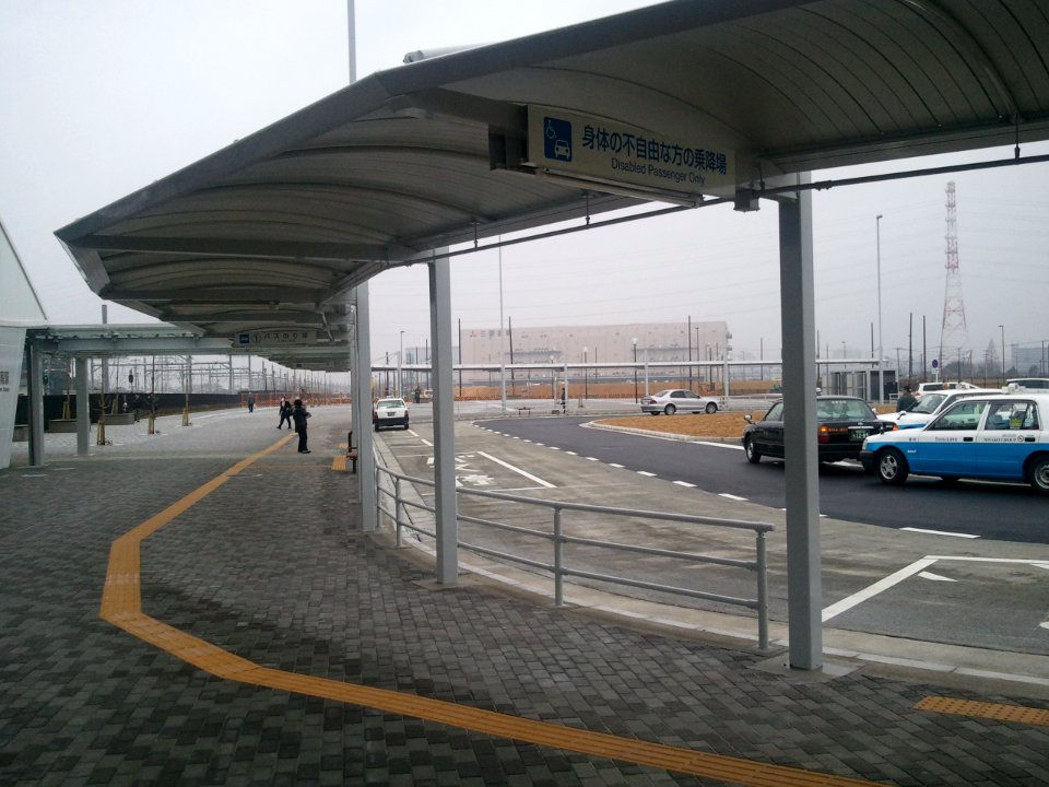 JR Yoshikawa-Minami station west rotary 20120318