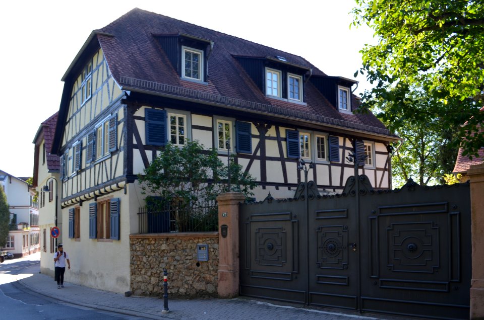 Jugenheim, Hauptstraße 17