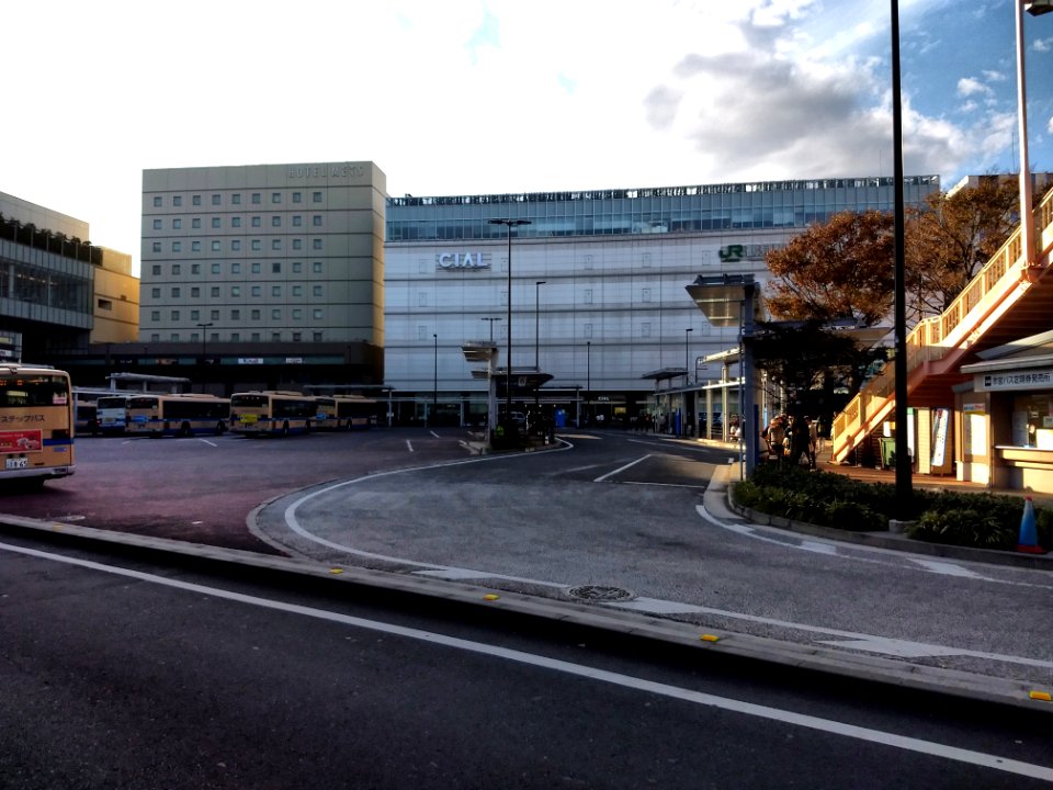 JR Tsurumi satation east entrance