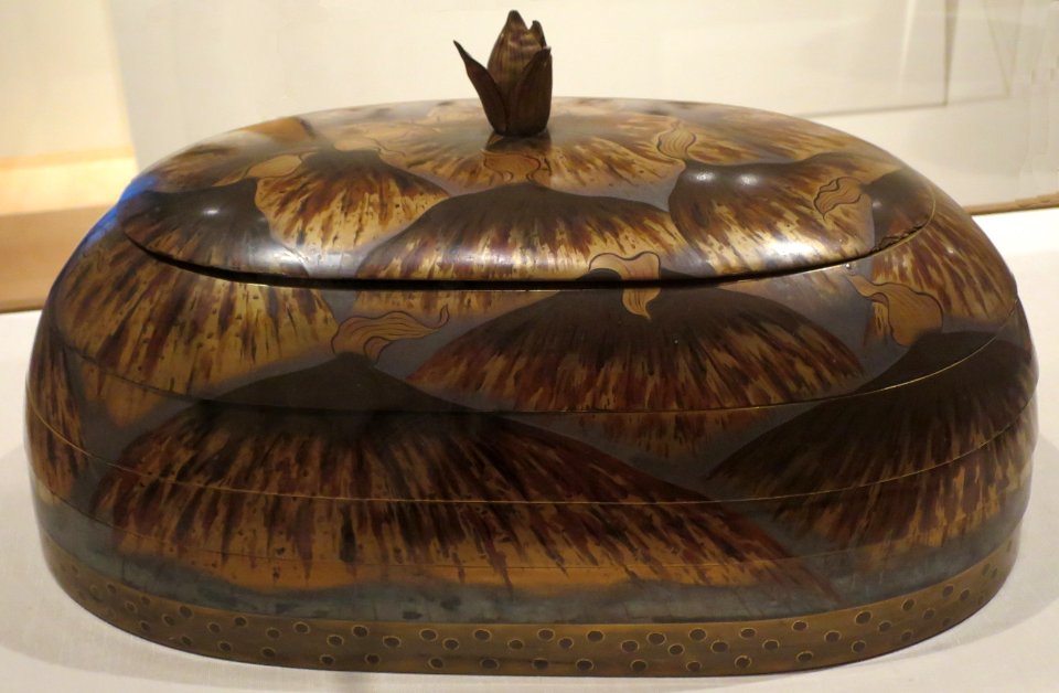 Jubako with design of bamboo shoots, Showa period, Honolulu Museum of Art