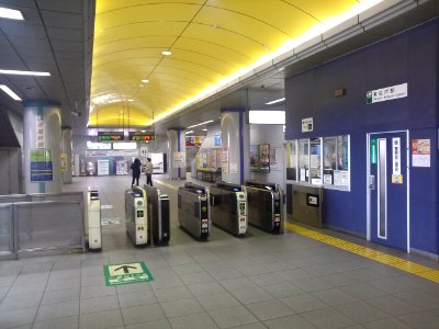 JR Higashi-Matsudo station ticket gates 20121122