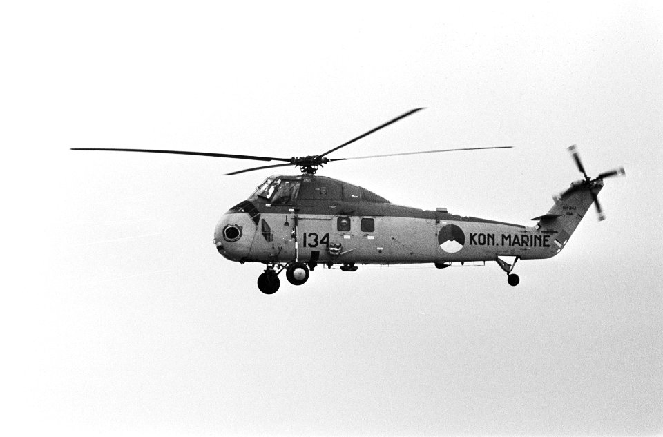 Joy flight 2 doden, de werkzaamheden bij Katwijk, Bestanddeelnr 917-3668