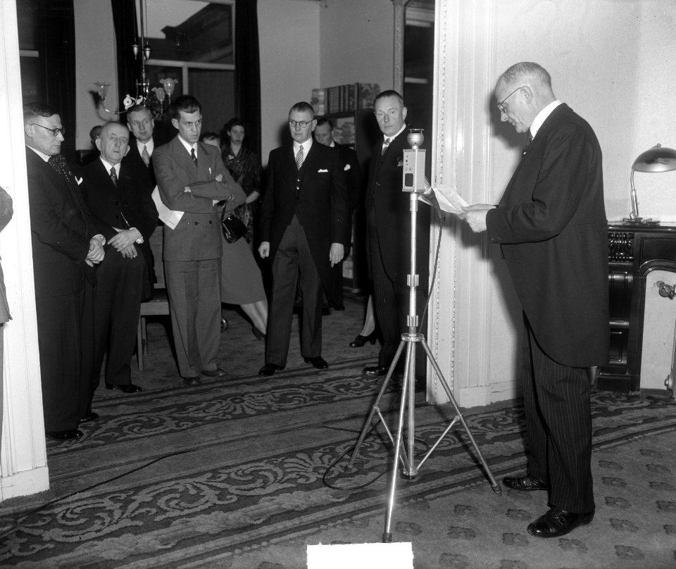 Jubileum A.W. Sijthoffs uitgeversmaatschappij Leiden, Bestanddeelnr 904-3750