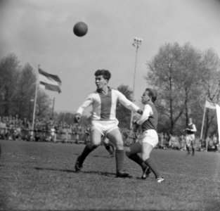 JOS tegen Standaard 1-1 spelmoment, Bestanddeelnr 913-9801