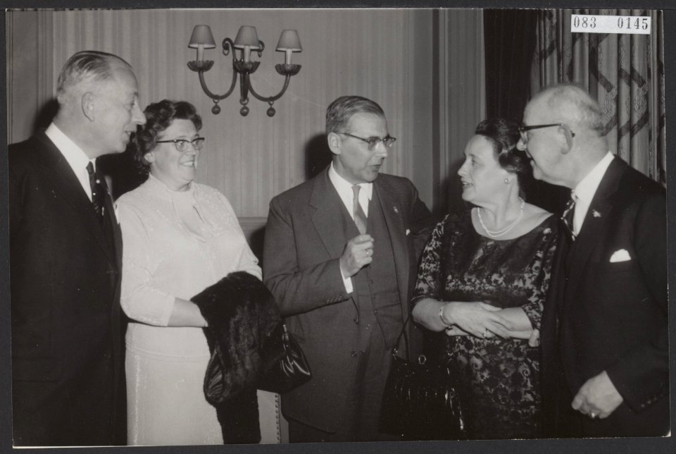 Jubilea, verenigingen, burgemeesters, Hall, Gijs van, Jacob Des Bouvrie Mw., Kol, Bestanddeelnr 083-0145