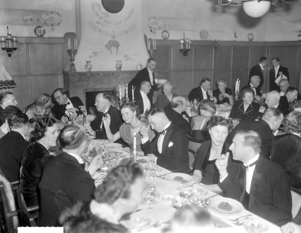 Jubileum A.W. Sijthoffs uitgeversmaatschappij Leiden, Bestanddeelnr 904-3759