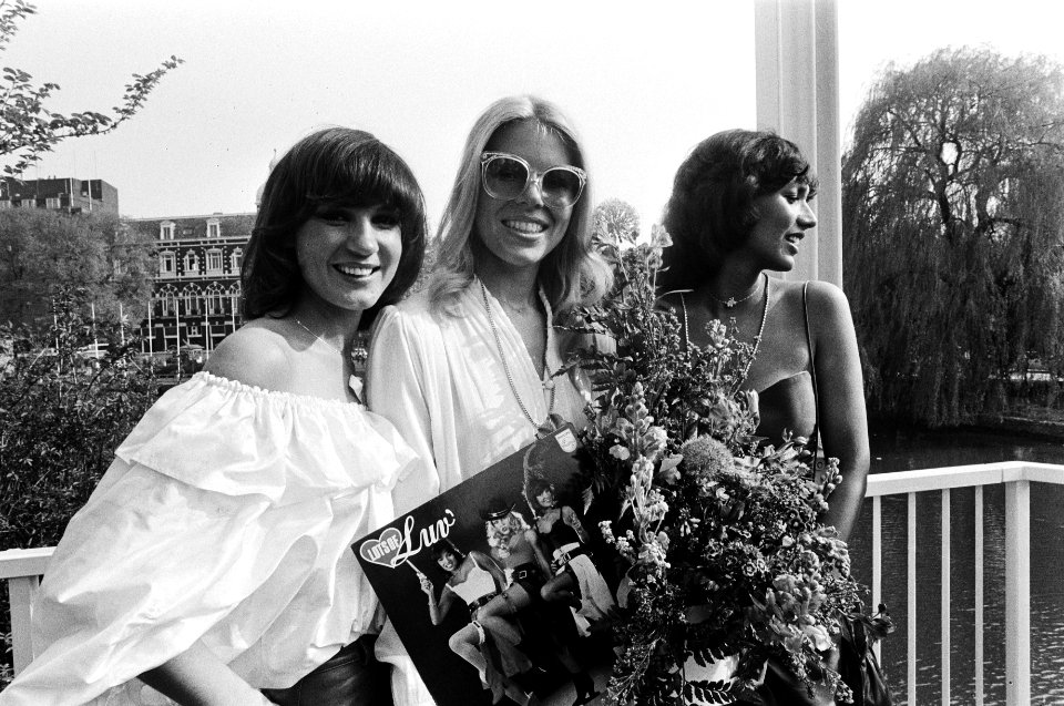 José Hoebee, Marga Scheide en Patty Brard, Bestanddeelnr 930-2665