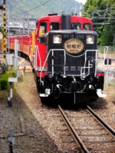 JR West DE10 1156 hauling Sagano torokko