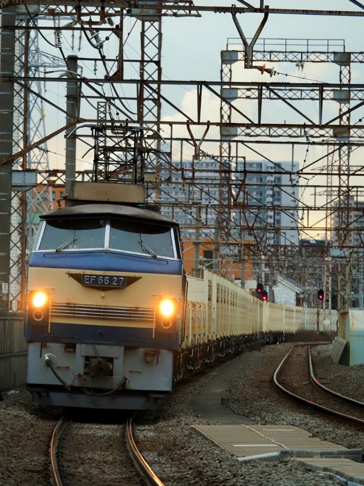 JRF EF66-27 in Nanbu Line