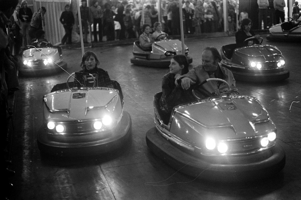 Jordaanfestival, botsautootjes, Bestanddeelnr 925-8659