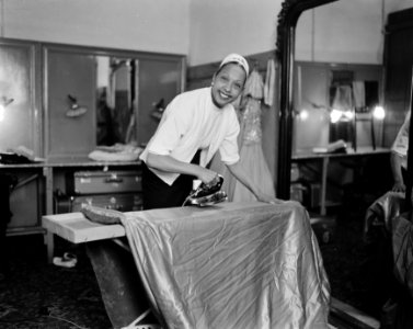 Josephine Baker in Amsterdam als huisvrouw, Bestanddeelnr 907-7473