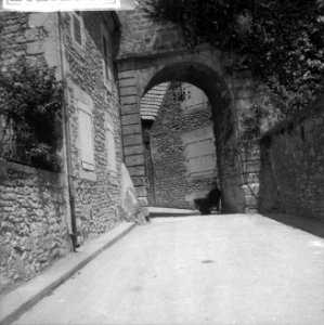 Josephine Baker in Kasteel Les Milandes Stadsgezicht Les Milandes, Bestanddeelnr 912-6506