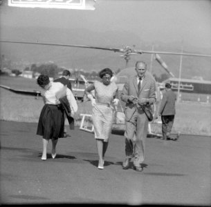 Josephine Baker in Kasteel Les Milandes Aankomst helicopter J B in Clermont-Fe, Bestanddeelnr 912-6525